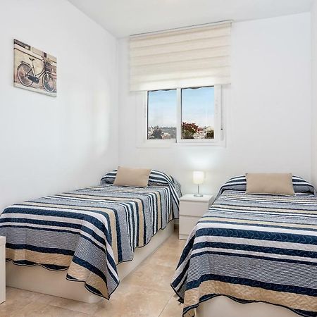 Wintowinrentals Best Location, Beach, Pool & Parking Rincón de la Victoria Exterior photo