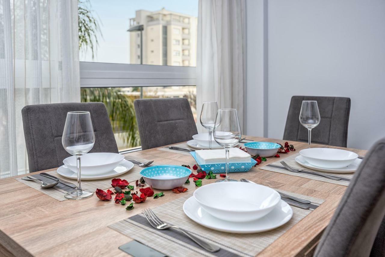Wintowinrentals Best Location, Beach, Pool & Parking Rincón de la Victoria Exterior photo