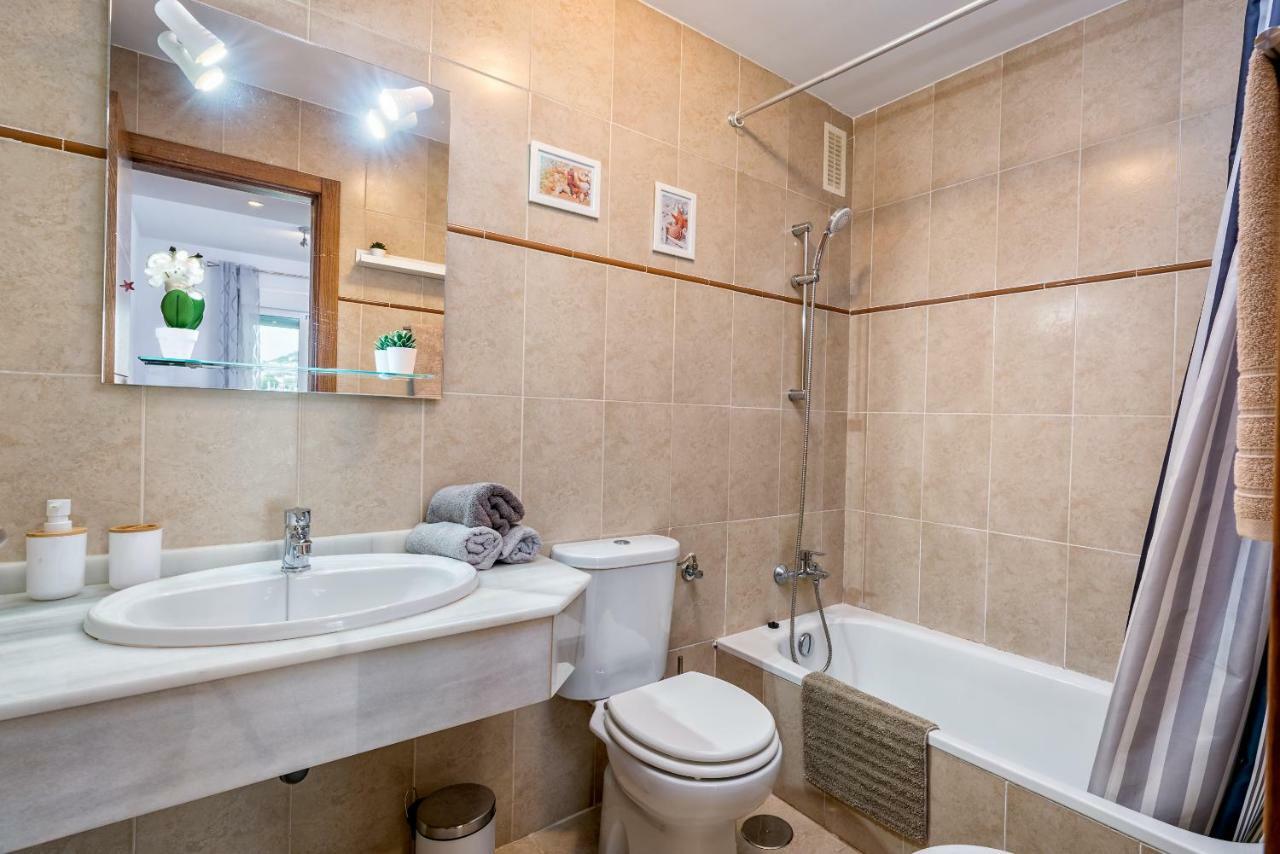 Wintowinrentals Best Location, Beach, Pool & Parking Rincón de la Victoria Exterior photo