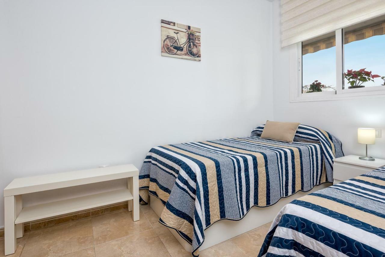 Wintowinrentals Best Location, Beach, Pool & Parking Rincón de la Victoria Exterior photo