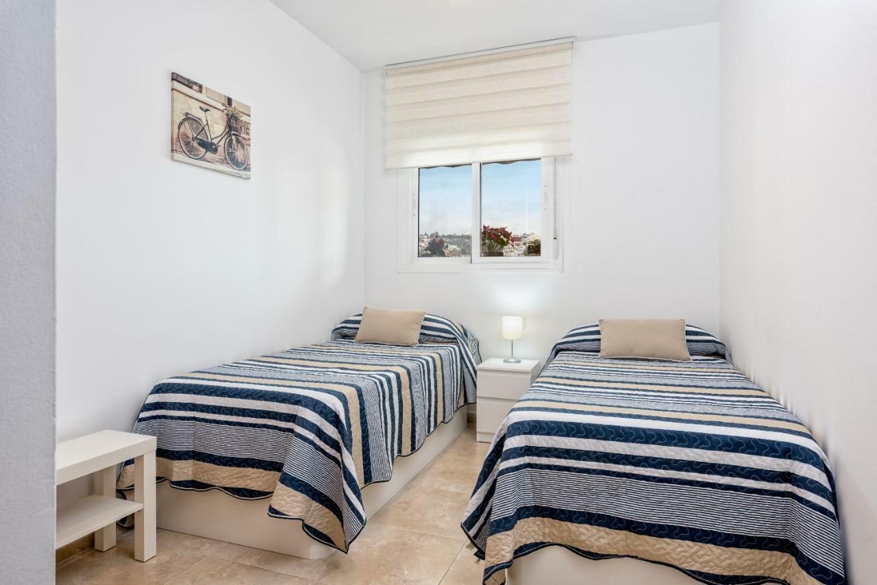Wintowinrentals Best Location, Beach, Pool & Parking Rincón de la Victoria Exterior photo