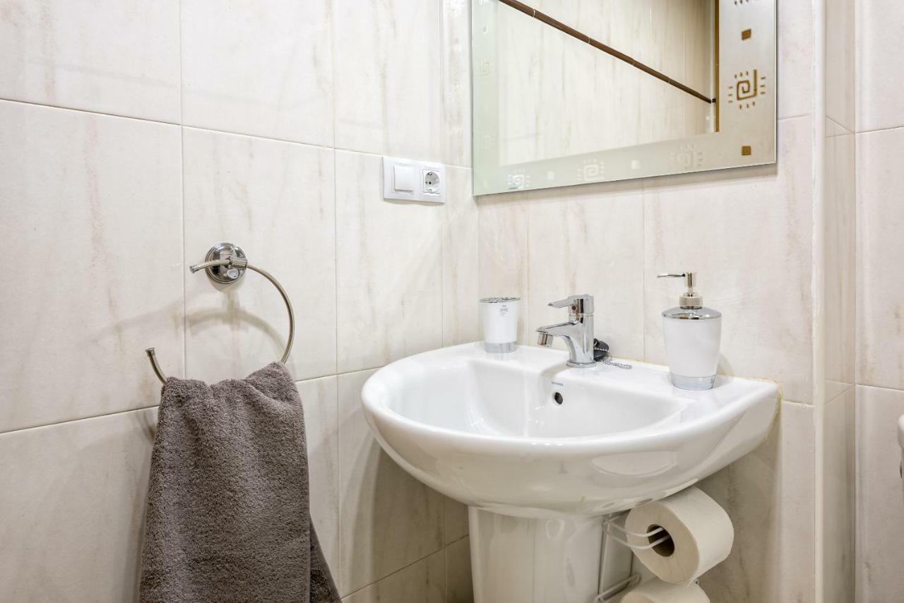 Wintowinrentals Best Location, Beach, Pool & Parking Rincón de la Victoria Exterior photo