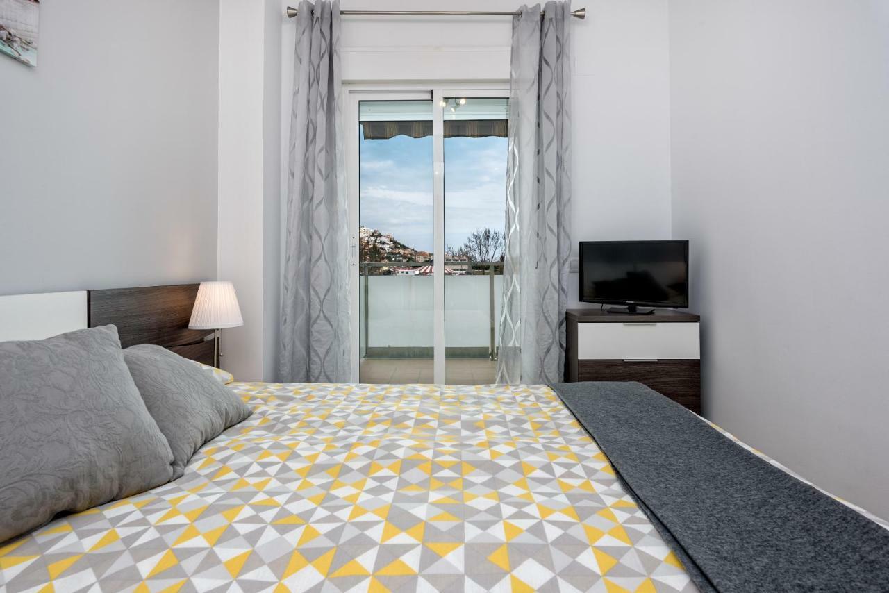 Wintowinrentals Best Location, Beach, Pool & Parking Rincón de la Victoria Exterior photo
