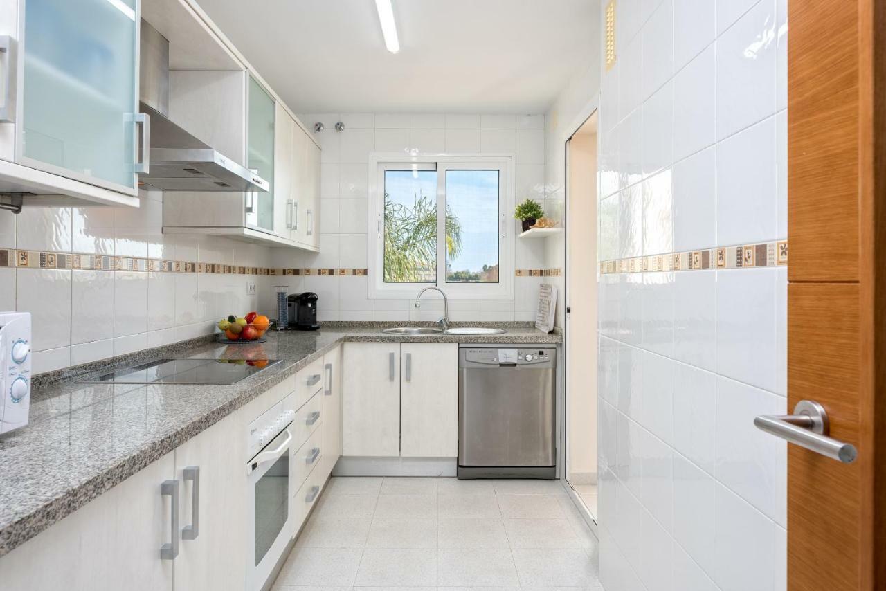 Wintowinrentals Best Location, Beach, Pool & Parking Rincón de la Victoria Exterior photo