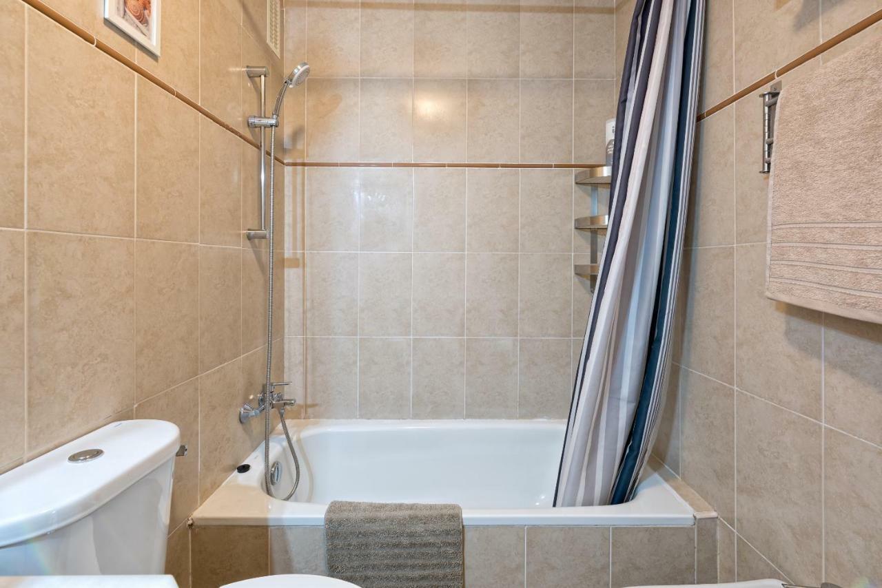 Wintowinrentals Best Location, Beach, Pool & Parking Rincón de la Victoria Exterior photo